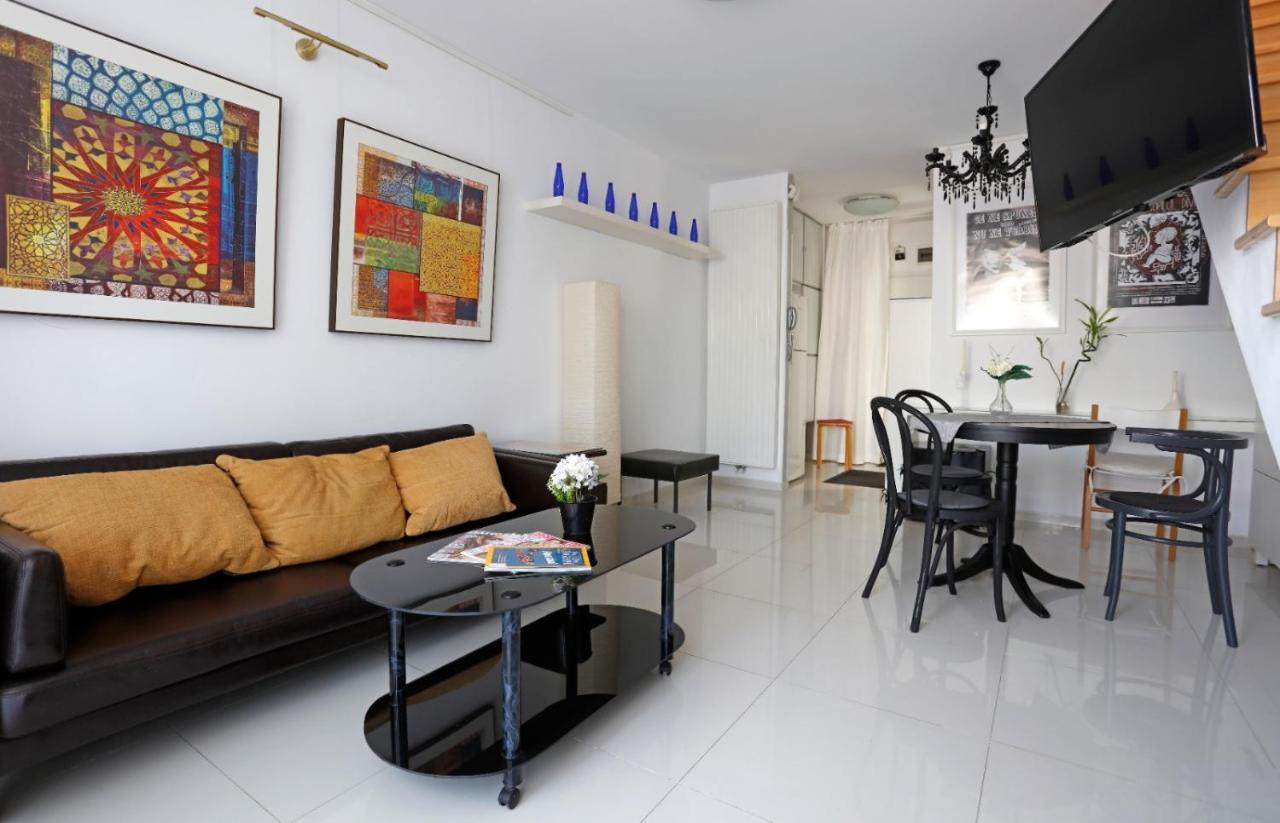 Gorgeous 2 Bedroom Duplex In City Center Bucureşti Ngoại thất bức ảnh