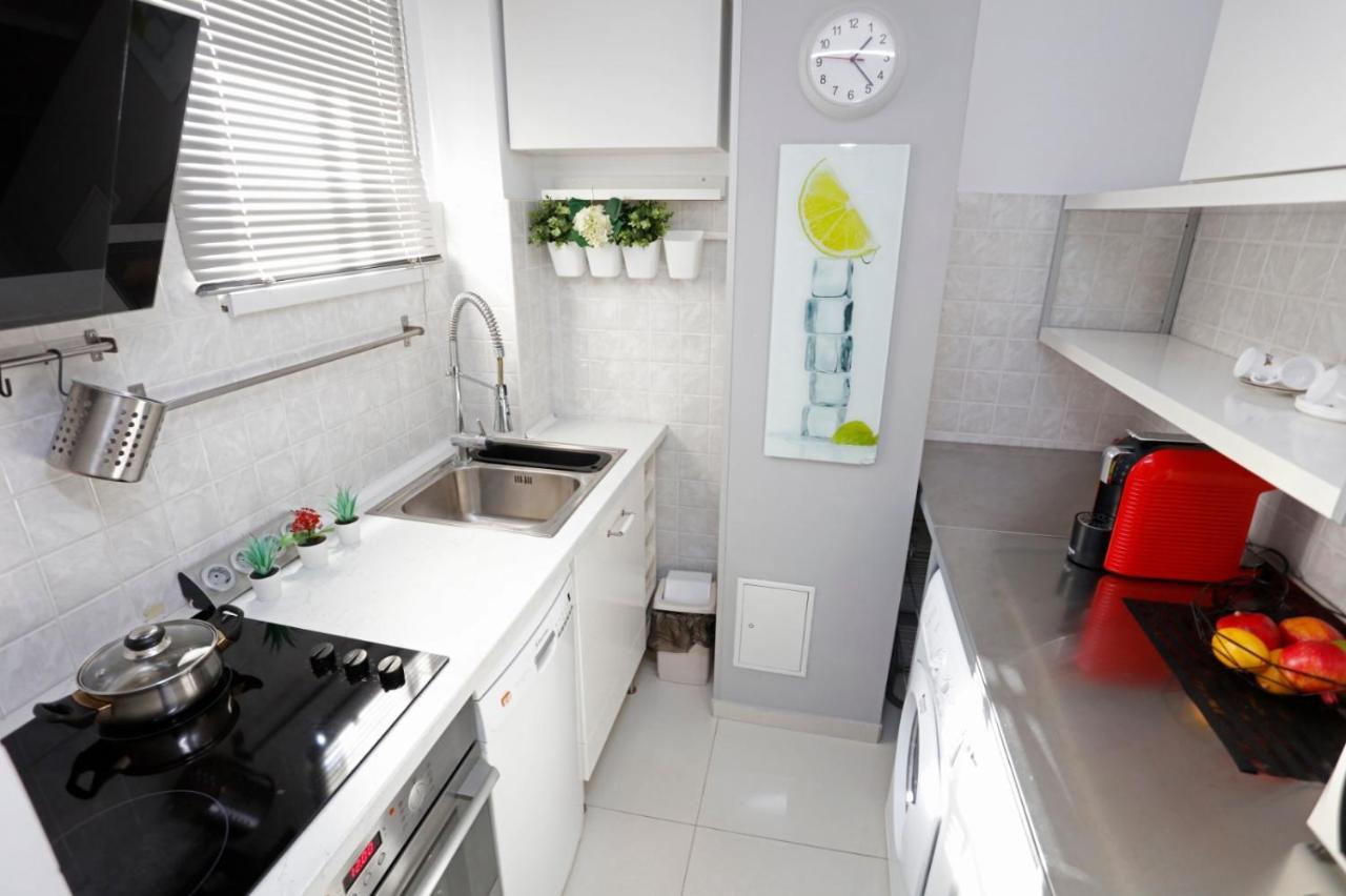 Gorgeous 2 Bedroom Duplex In City Center Bucureşti Ngoại thất bức ảnh