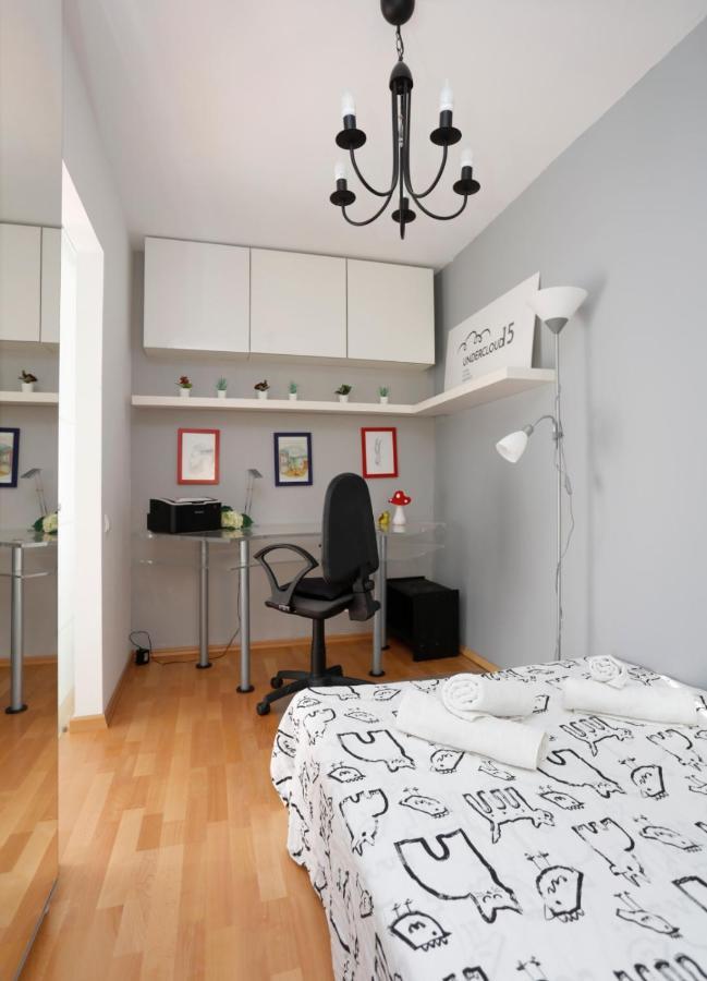 Gorgeous 2 Bedroom Duplex In City Center Bucureşti Ngoại thất bức ảnh